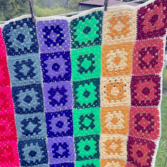 Handmade Vintage Granny Square Afghan Blanket Throw MCM Cottage Boho Festival - Picture 10 of 13
